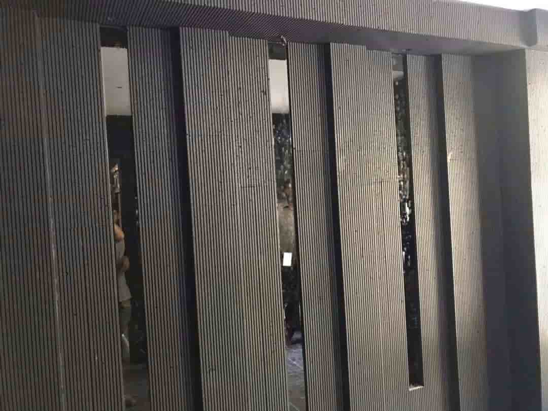 تصویر 2 از قیمت سنگ بازالت مشکی نما با کیفیت ارزان + خرید عمده